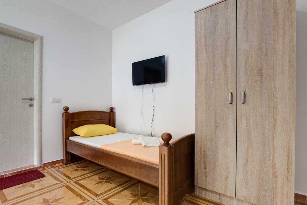 Village Holiday Kralj Bed & Breakfast